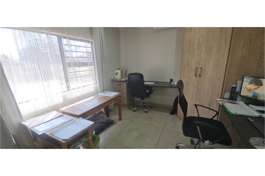 3 Bedroom Property for Sale in Hillcrest Northern Cape